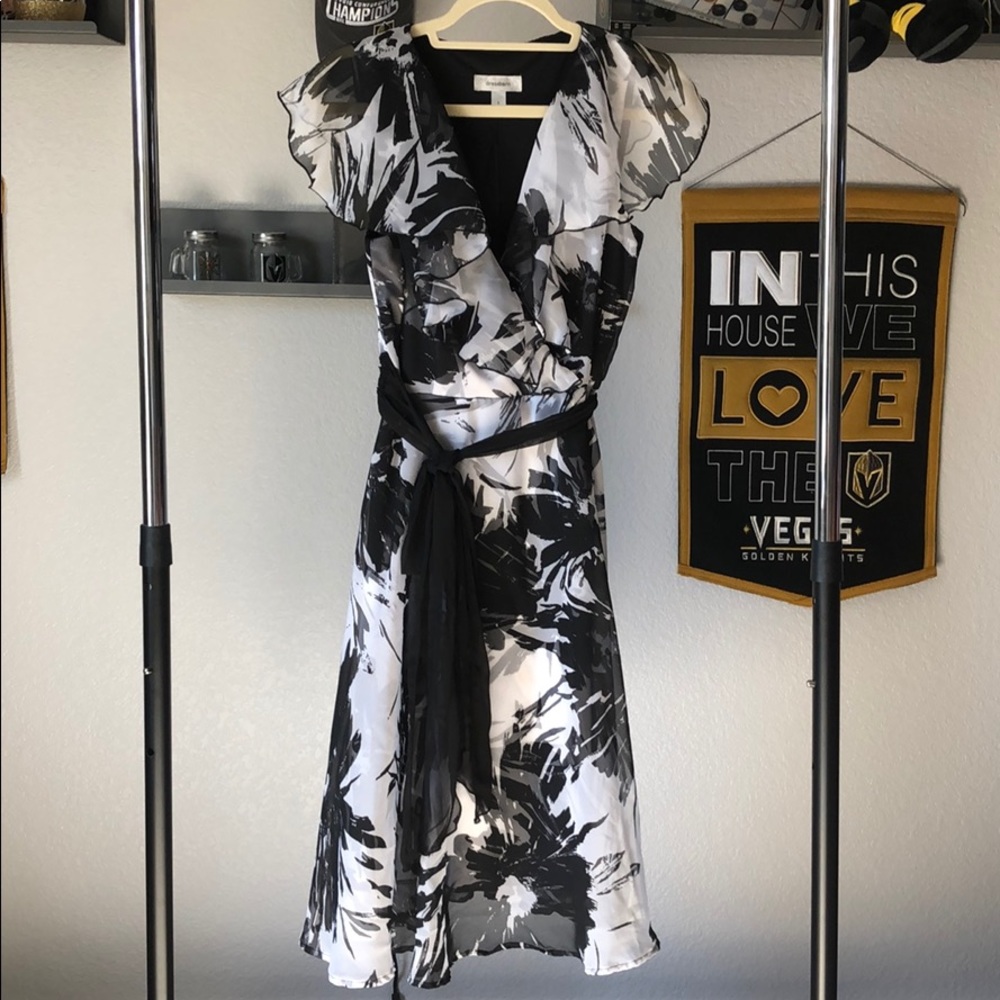 Black and White Flowy Summer Dress